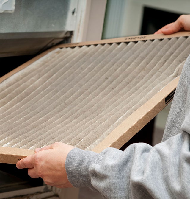 How to inspect and change your air filter. featured image